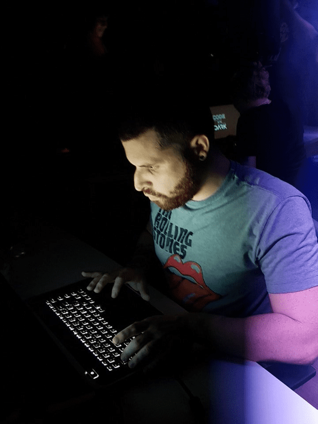 Codando no Code in The Dark